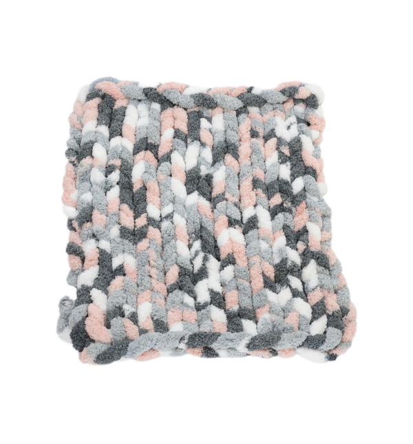 SUPER COZY HESAEN CHUNKY YARN HOME DECOR (SQUARE CUSHION)